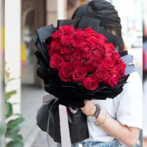 Elegant Red Rose Bouquet in Black Wrap3