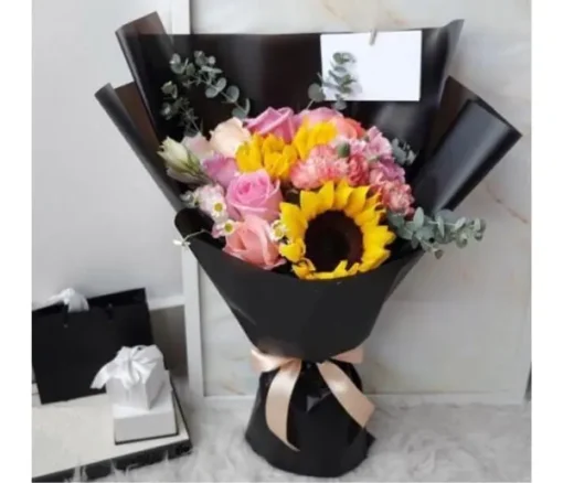 Elegant Sunflower & Rose Bouquet