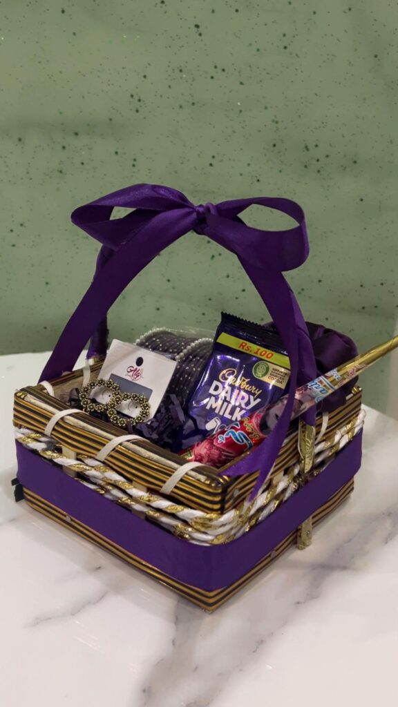 Royal Luxury Gift Basket - Image 2